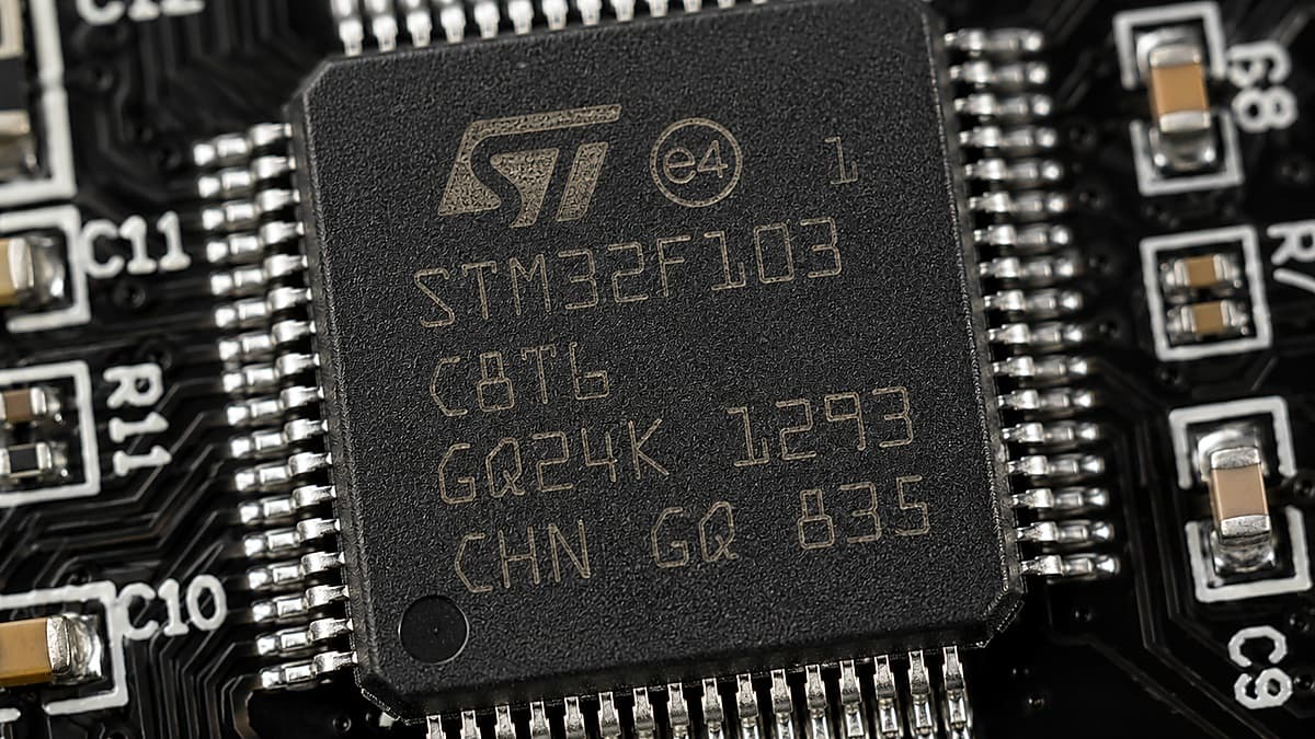 infograhic of how to read an stm32 part number the ultimate decoder guide for engineers how to read